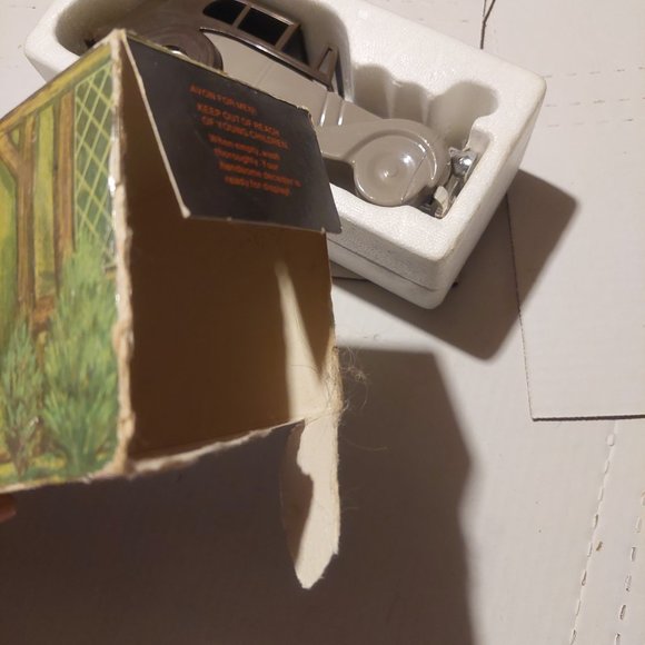 Avon empty Rolls Royce deep woods after shave - Picture 2 of 16